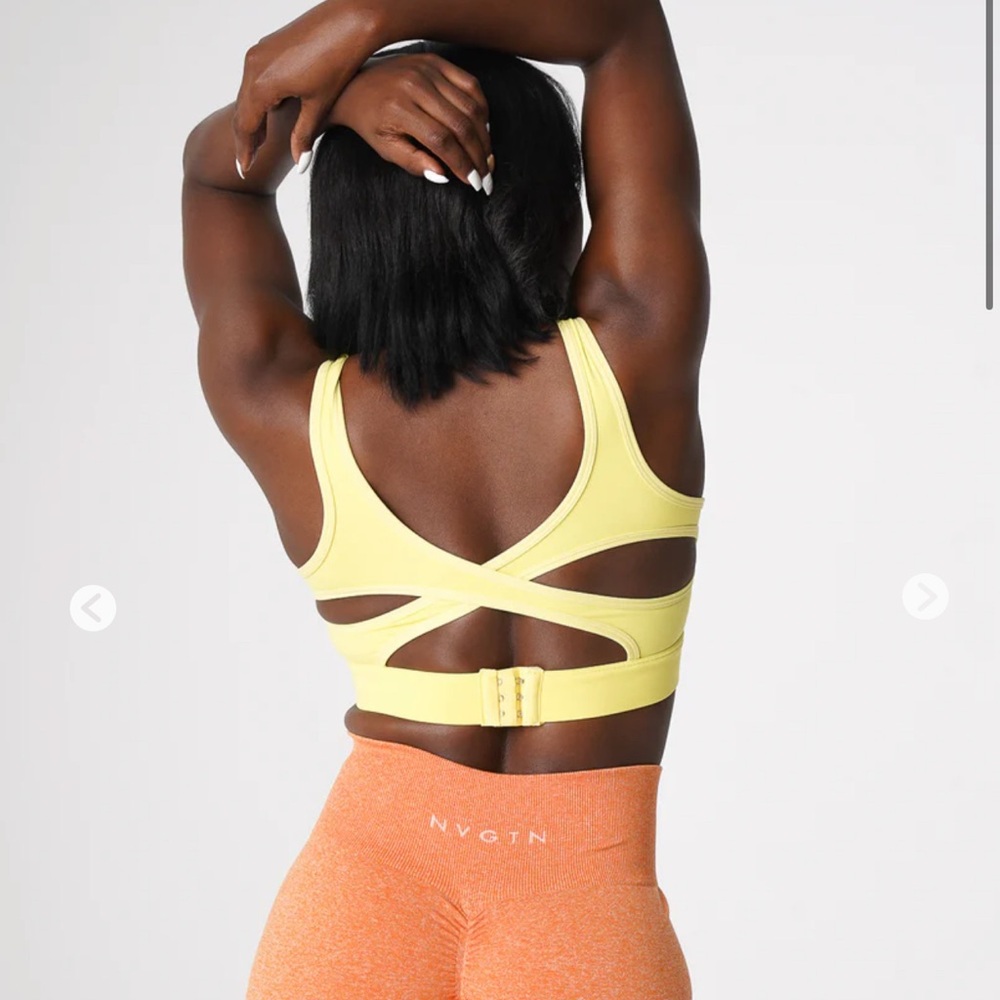NVGTN Women's Sports Bra
